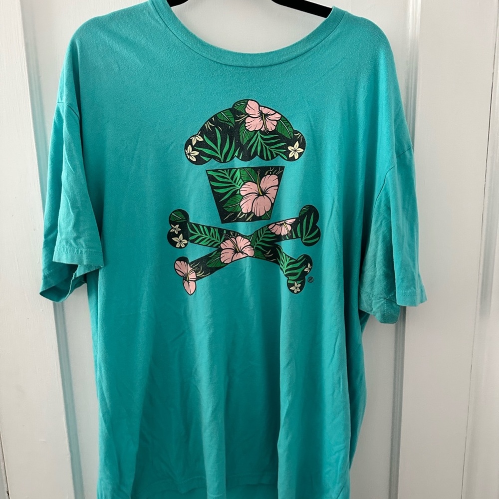 Johnny Cupcakes Men's XXL Hawaiian Crossbones Tee - RARE